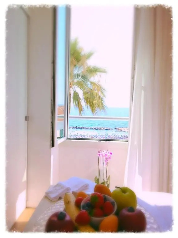 Standard Double room with balcony (full double bed)