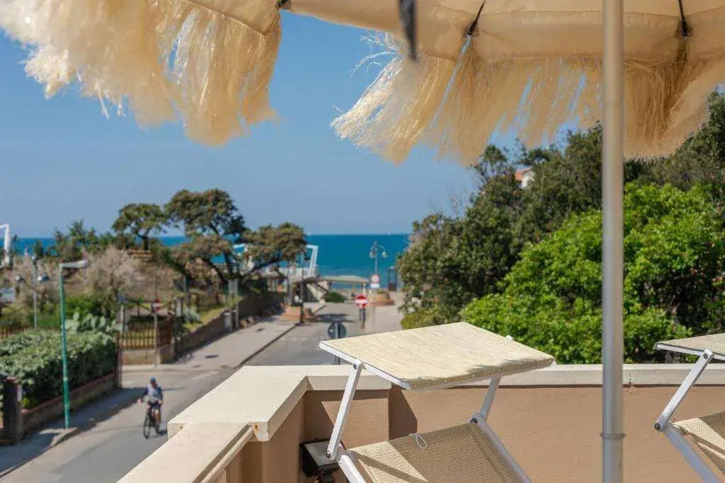 Beach & Waterfront