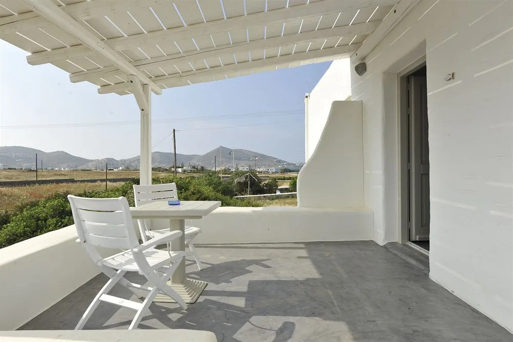 Aris Apartments