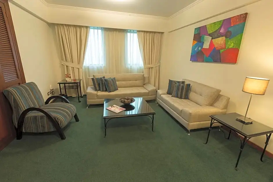 El Polo Hotel & Suites - Chambres