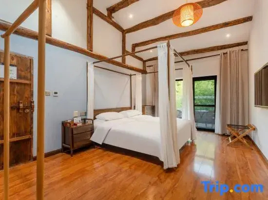 4 Bedrooms Standard room