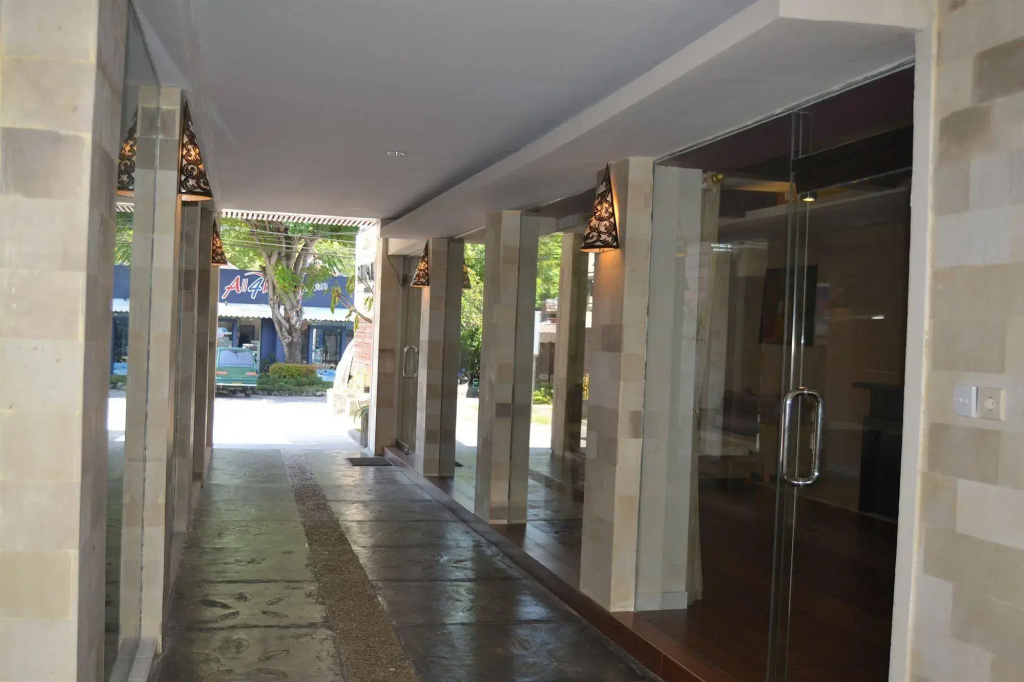Svarna Hotel Sanur - Général