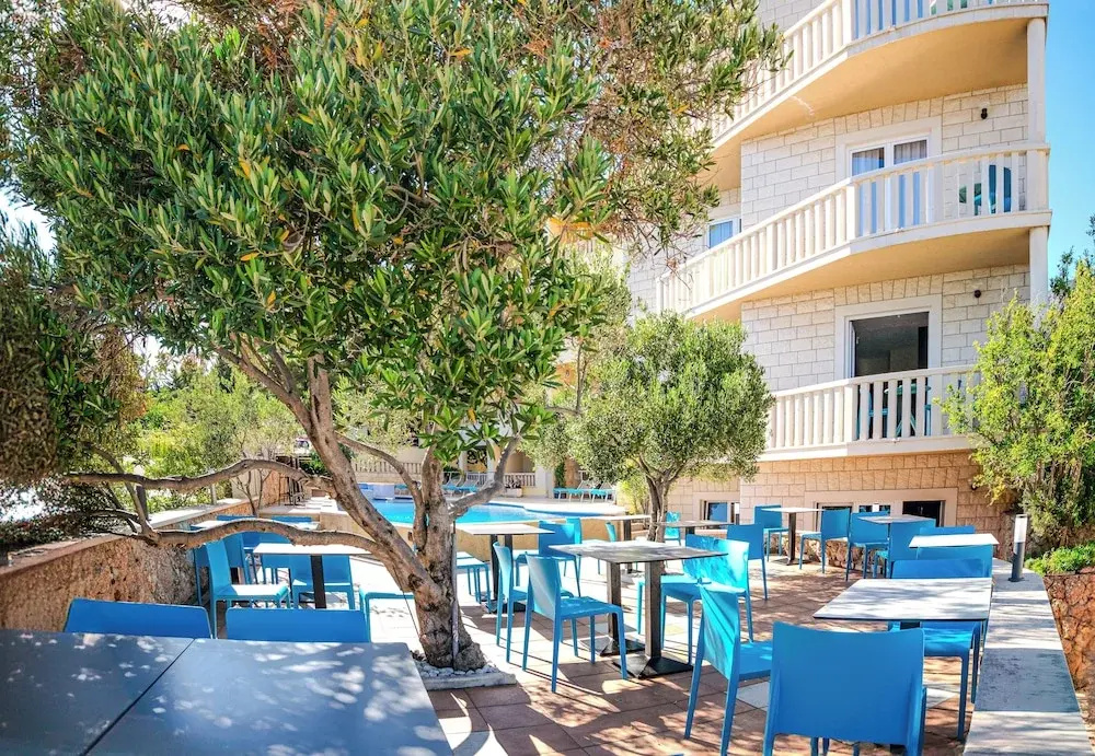 Hotel photo 16
