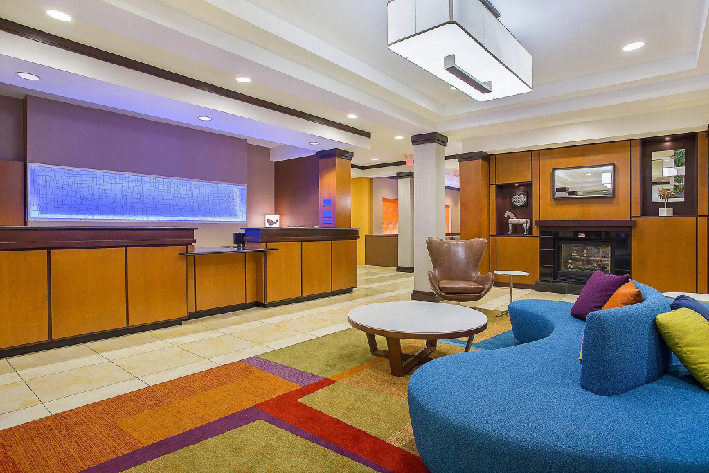 Lobby & Reception