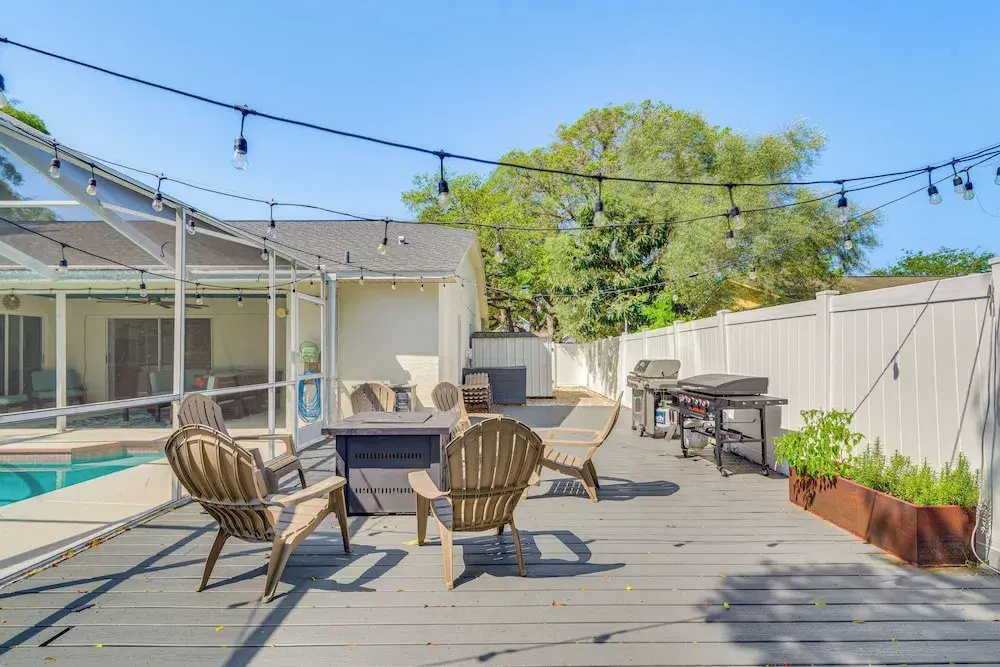 Private Pool & Lanai: Spring Hill Oasis
