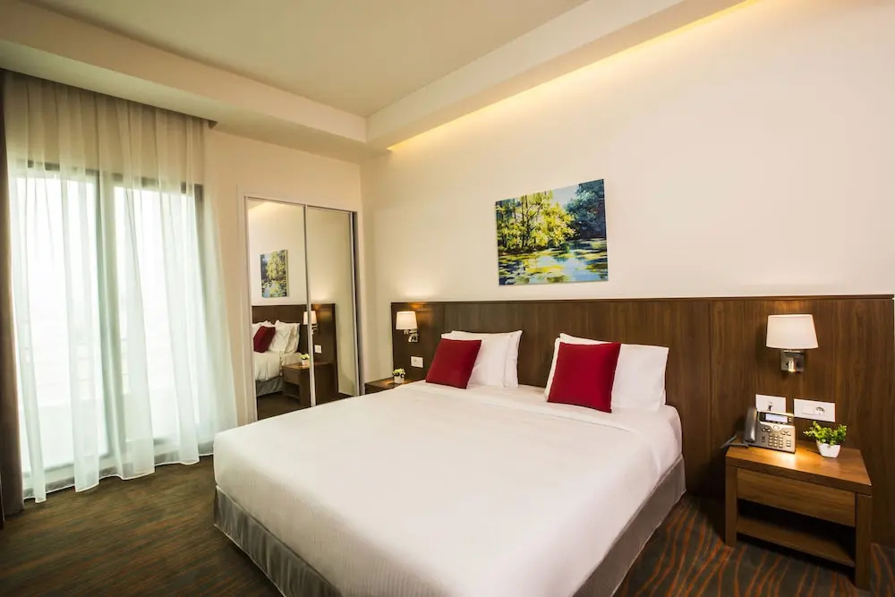 1 Bedroom Premium Suite