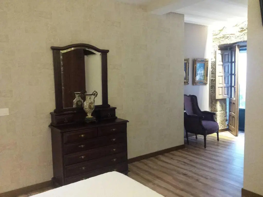 Standard Double room with garden view (full double bed)