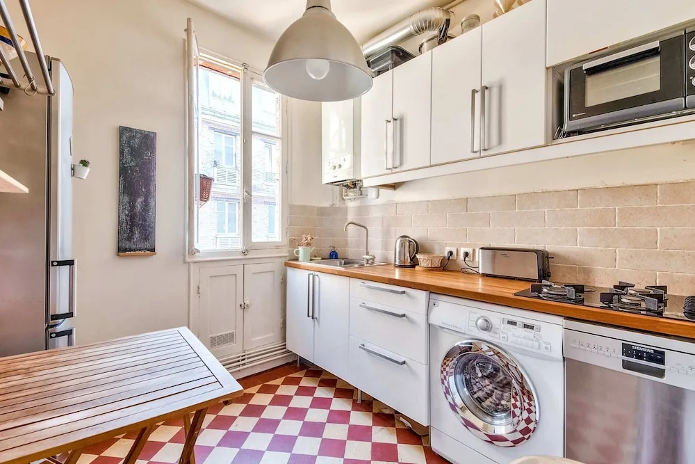 Charming Apartment for 2 in the 12th District