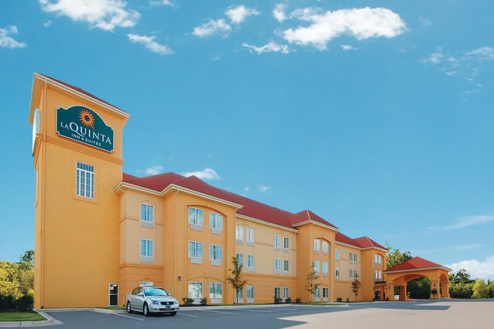La Quinta Inn & Suites Huntsville Airport Madison