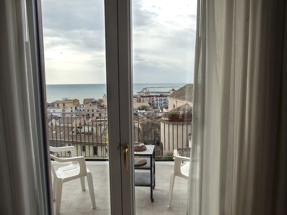 Standard Double room with balcony and with sea view (full double bed)