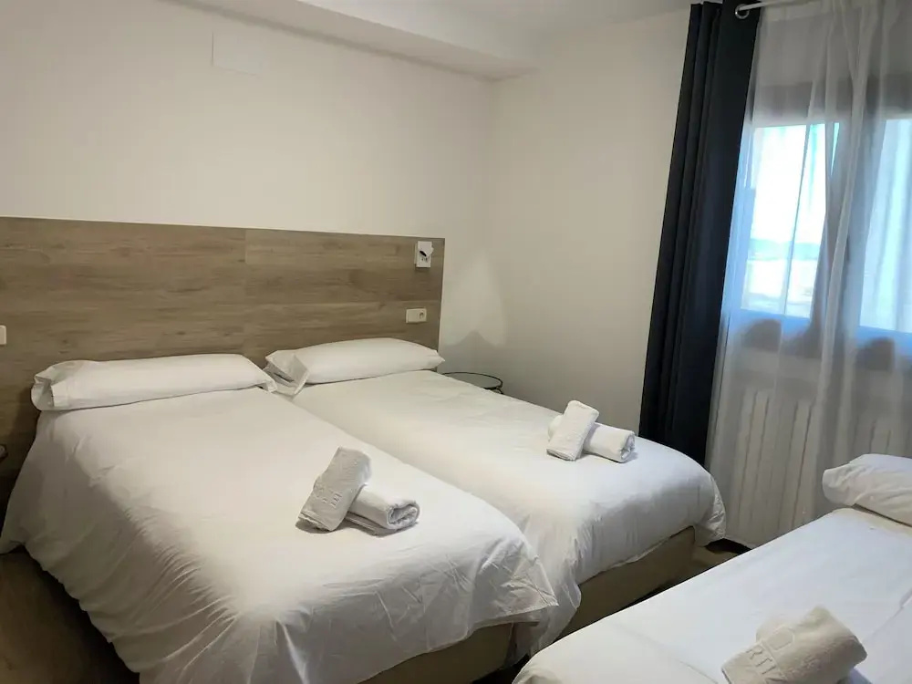 Standard Triple room with balcony