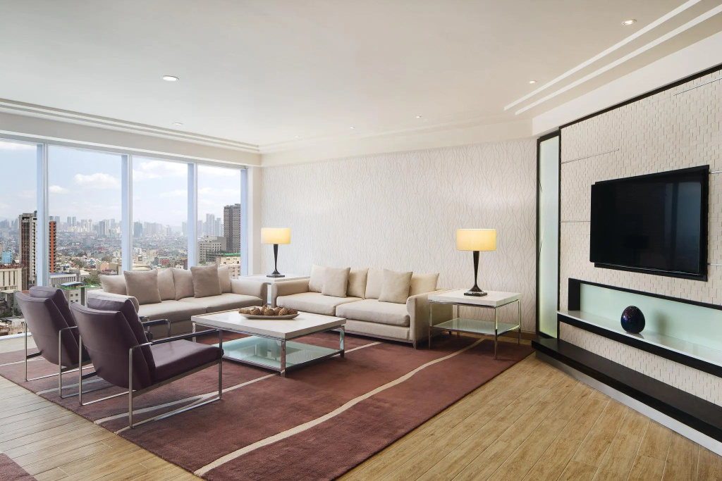 1 Bedroom Executive Double Suite with city view (full double bed)