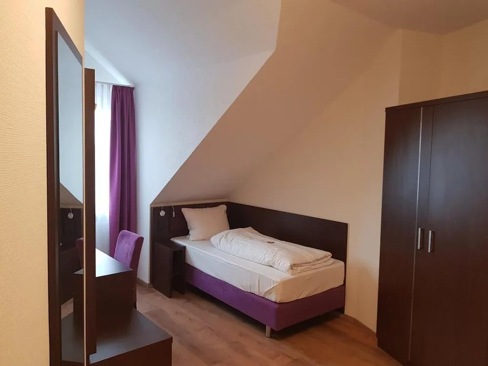 Ates Hotel Lampertheim by Aurum - Général