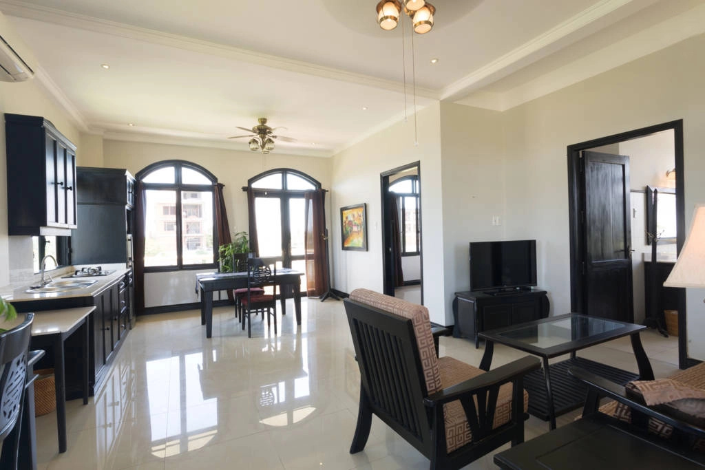 2 Bedrooms Apartment