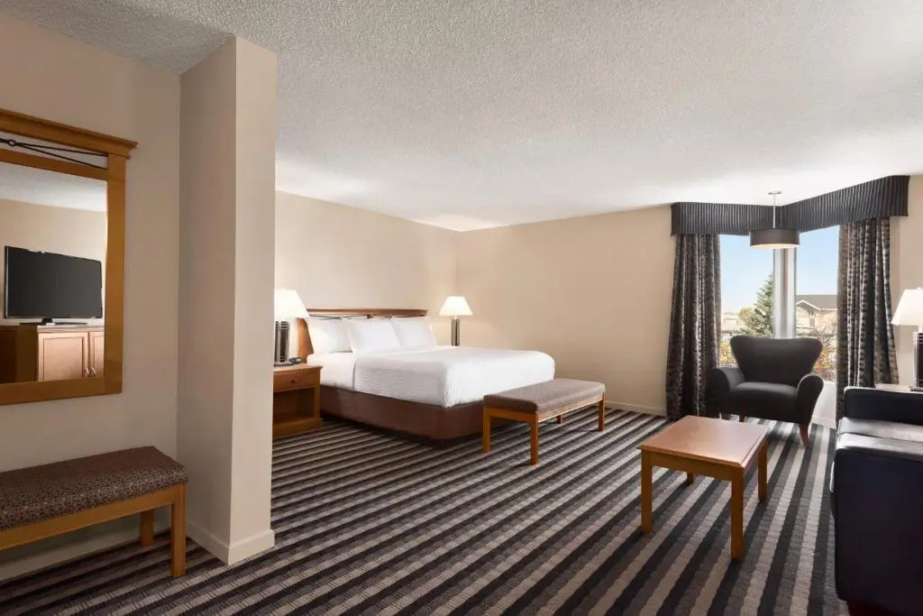 Deluxe Double Club room (full double bed)