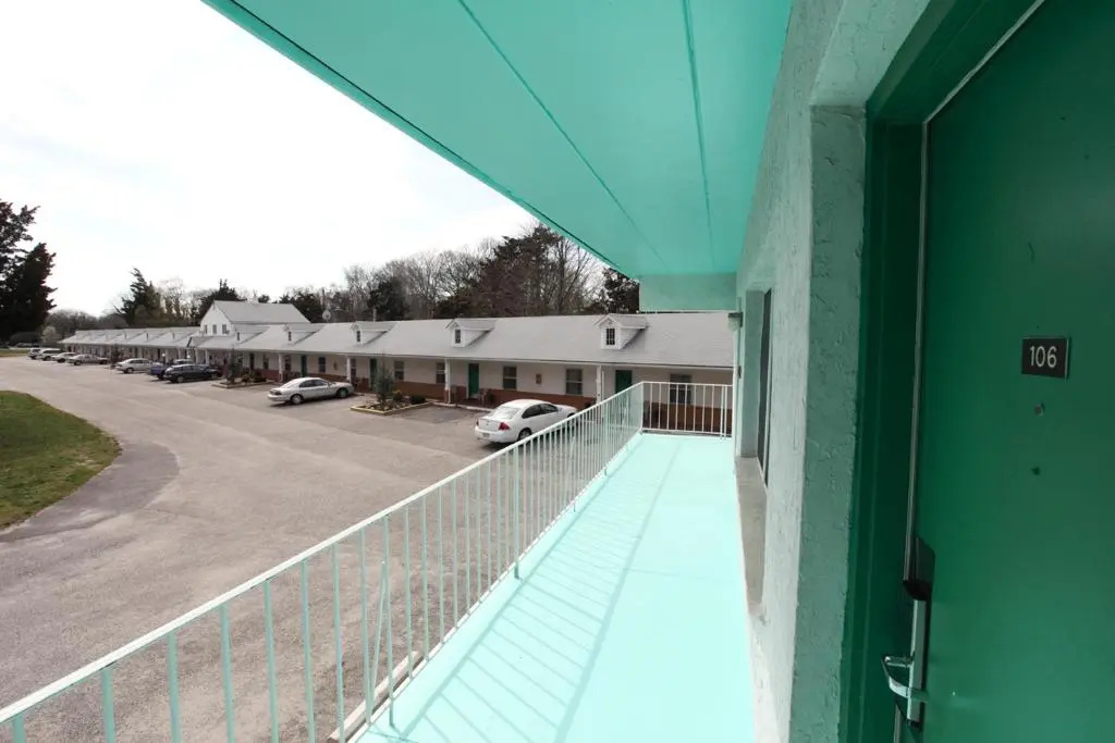 Balcony & Terrace