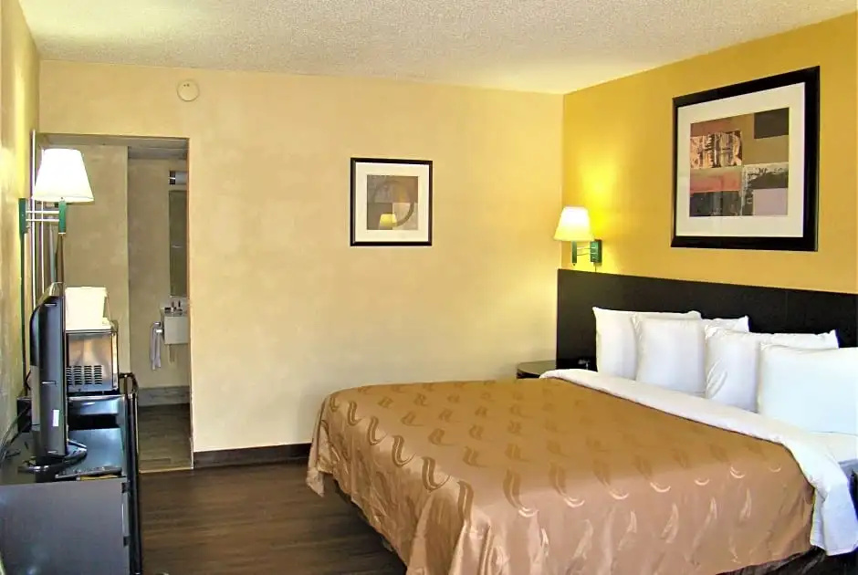 Standard Double Basement room (full double bed)