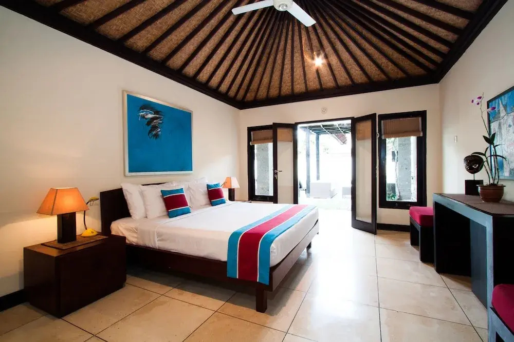 5 Bedrooms Villa with view