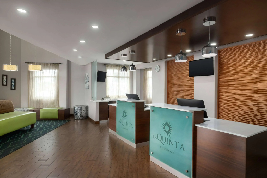 La Quinta Inn & Suites by Wyndham Oceanfront Daytona Beach - Général
