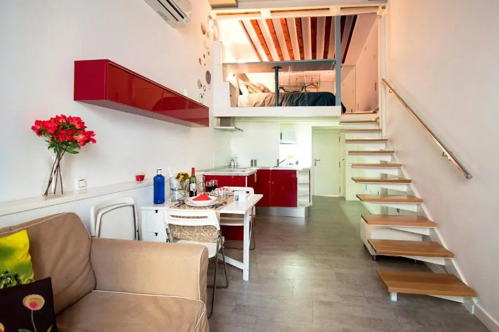 Apartment with balcony