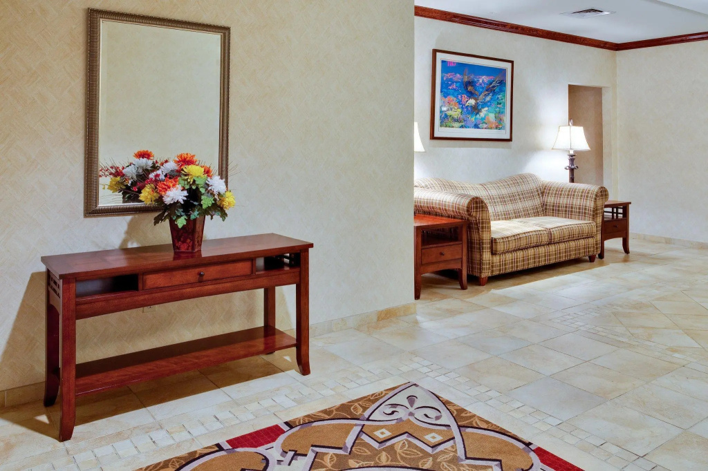 Holiday Inn Express Bethlehem Airport - Allentown Area by IHG: Фото объекта из Shelterz