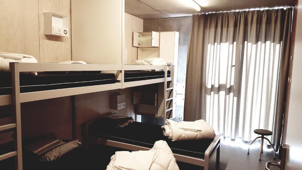 gallery_image_hidden_5