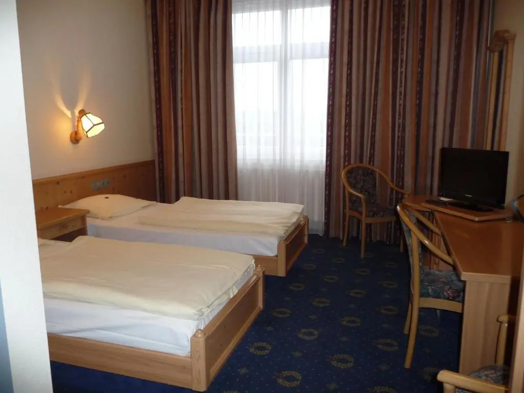 Standard Double room (twin beds)