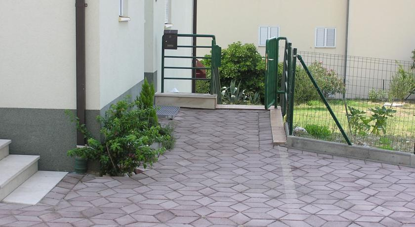 Maja Apartment