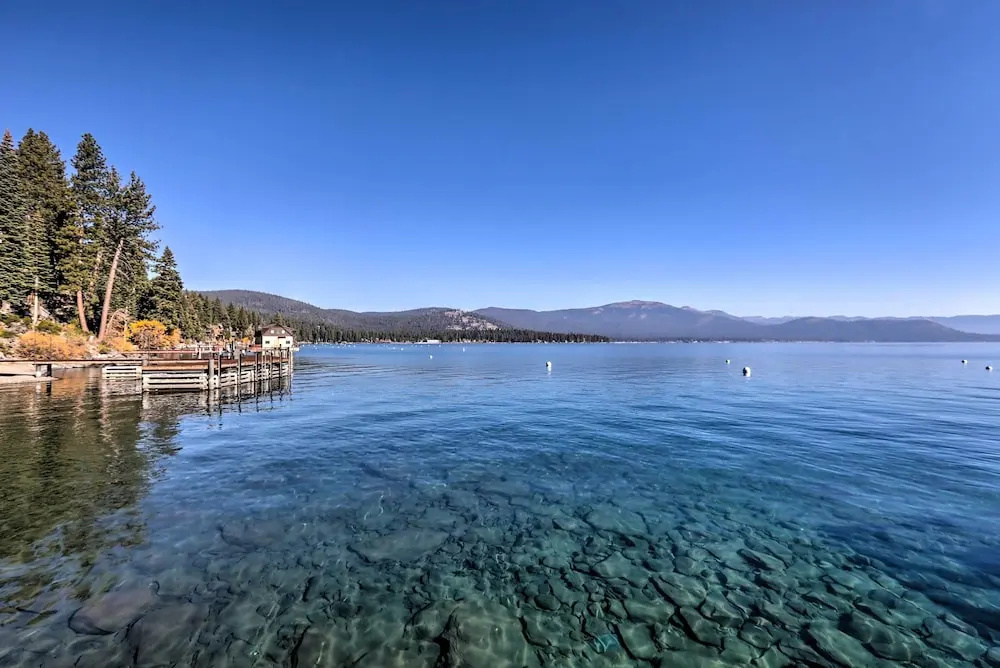 Carnelian Bay Home w/ Hot Tub Near Tahoe Skiing