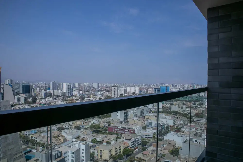 w Stylish 1BR in San Isidro