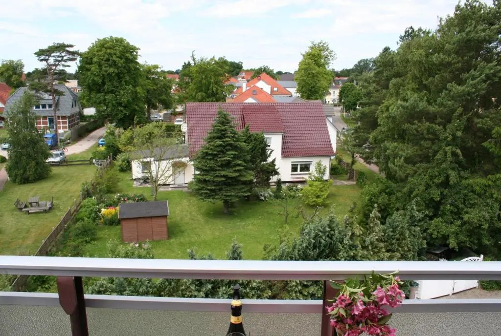 Standard Double room with city view (full double bed)