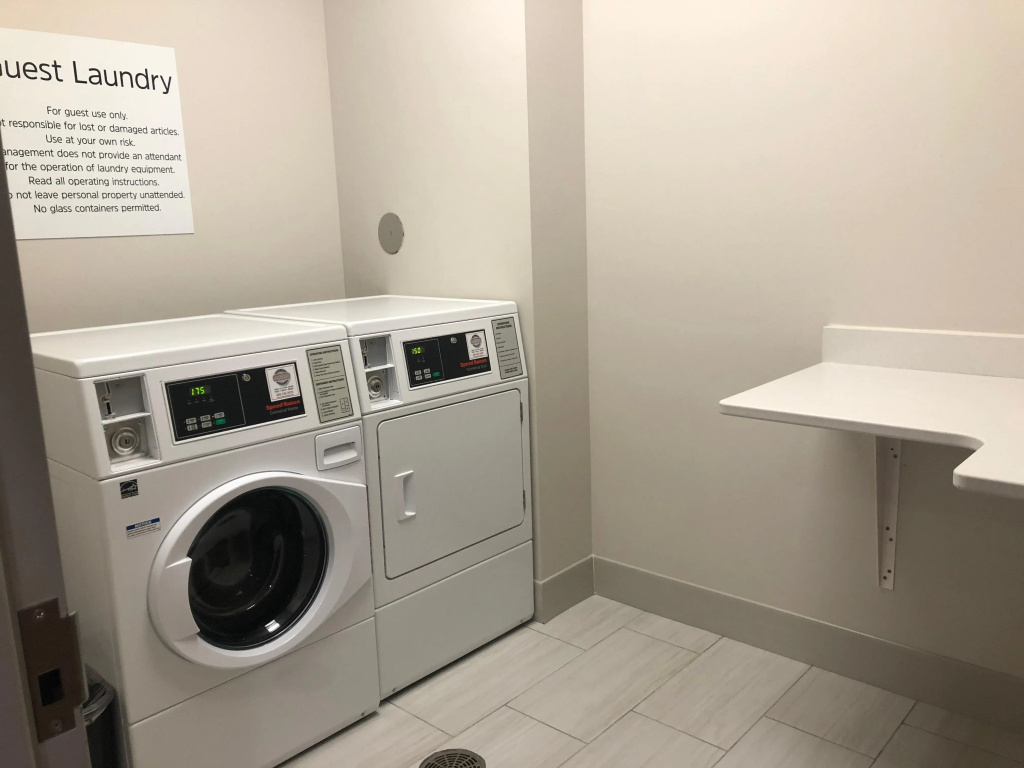 Holiday Inn Express & Suites Madison West - Middleton by IHG - фото 27