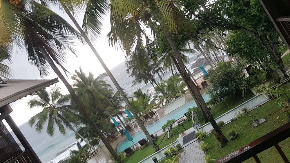 R Degree Hotel