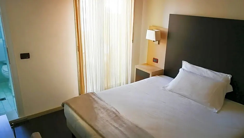 Economy Double room (full double bed)