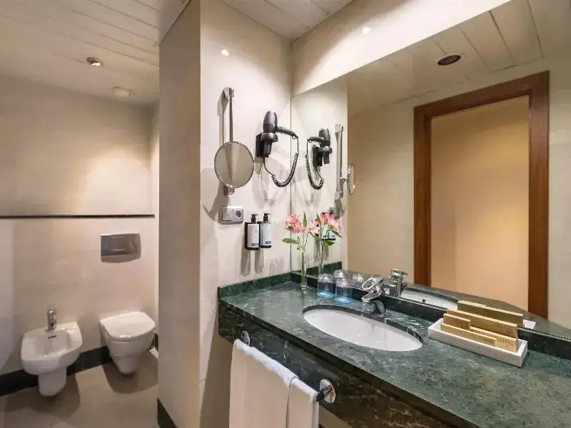 Standard Triple room with balcony