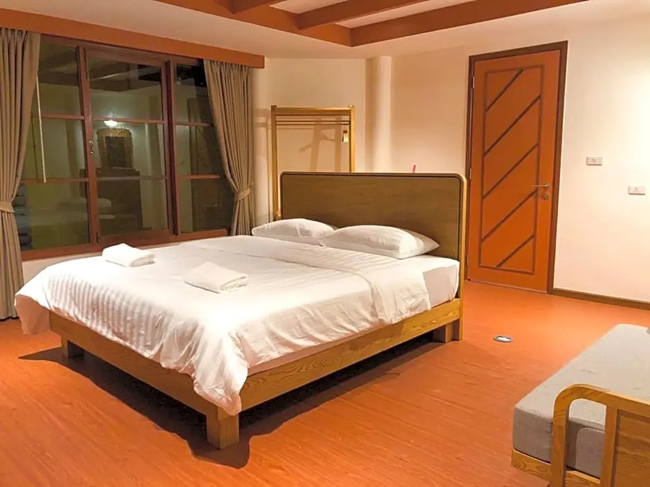 Deluxe room with balcony