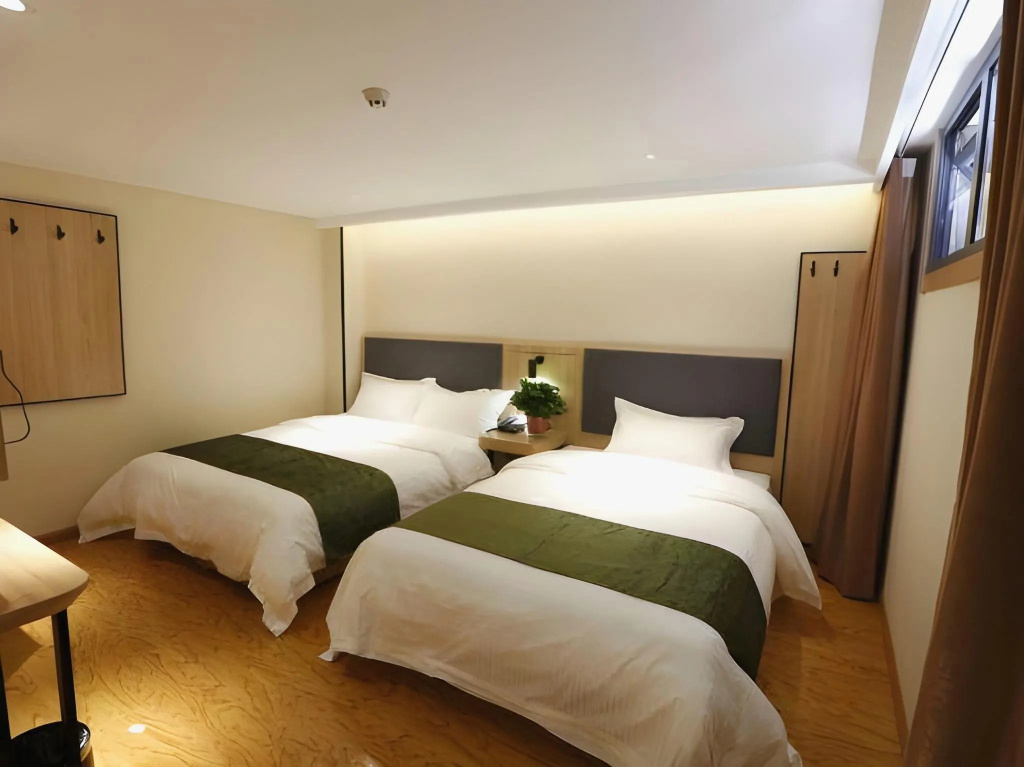 Отель Green Tree Inn Express Beijing Xicheng District Dazhalan в Пекине