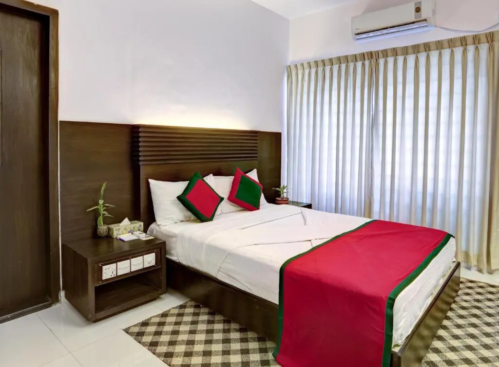 Deluxe Double Suite (full double bed)