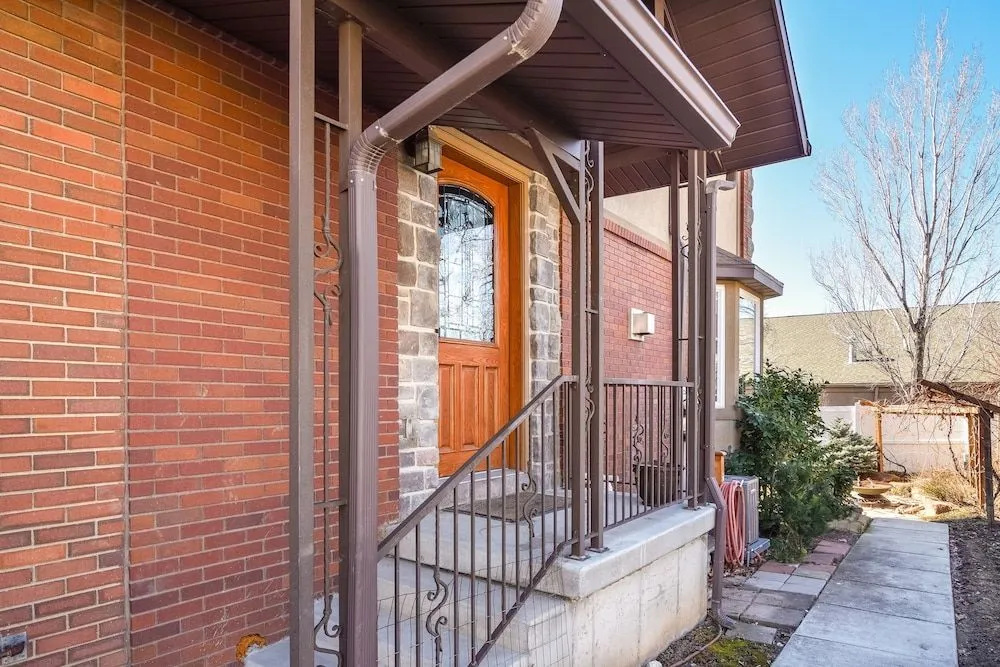 Family Crash Pad near SLC