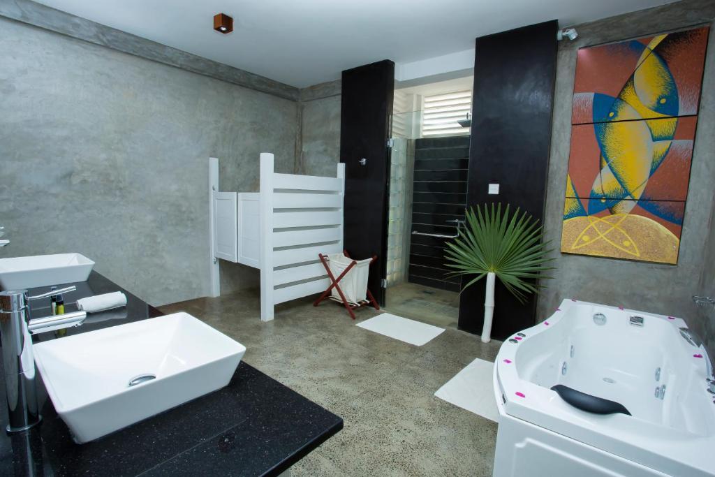 Maalu Maalu Resort & Spa