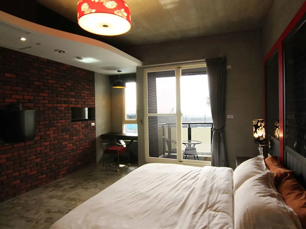Comfort room