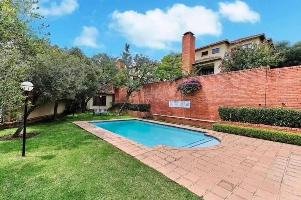 Luxury 2 Bedroom Apartment Near Monte Casino, Johannesburg