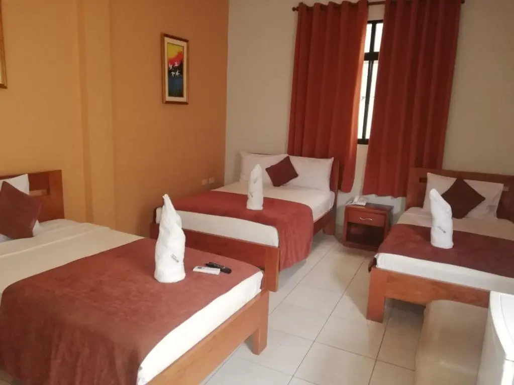 Standard Triple room