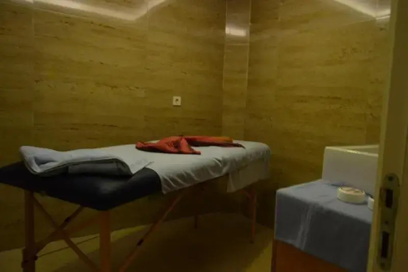 Orcas Imperial Palace — фото 2