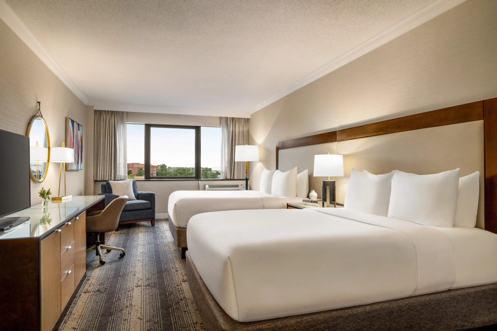 Crowne Plaza Edison by IHG - Général
