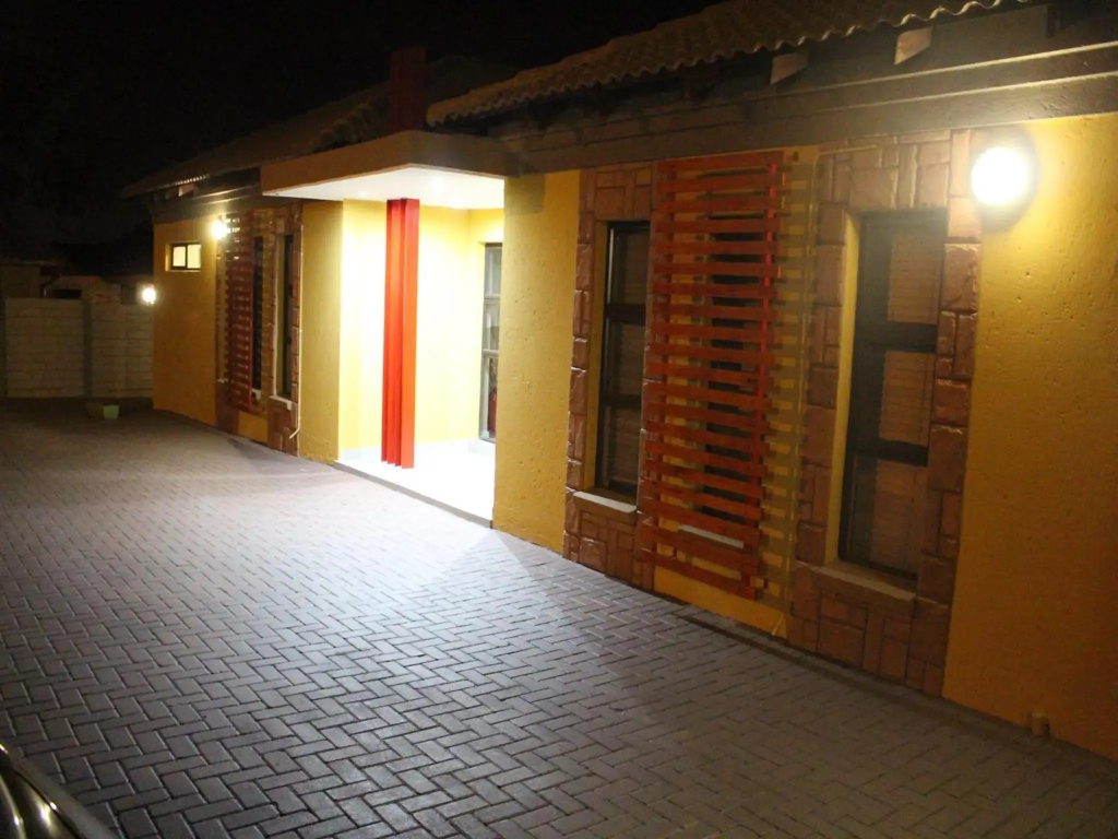 Divine Guest Lodge