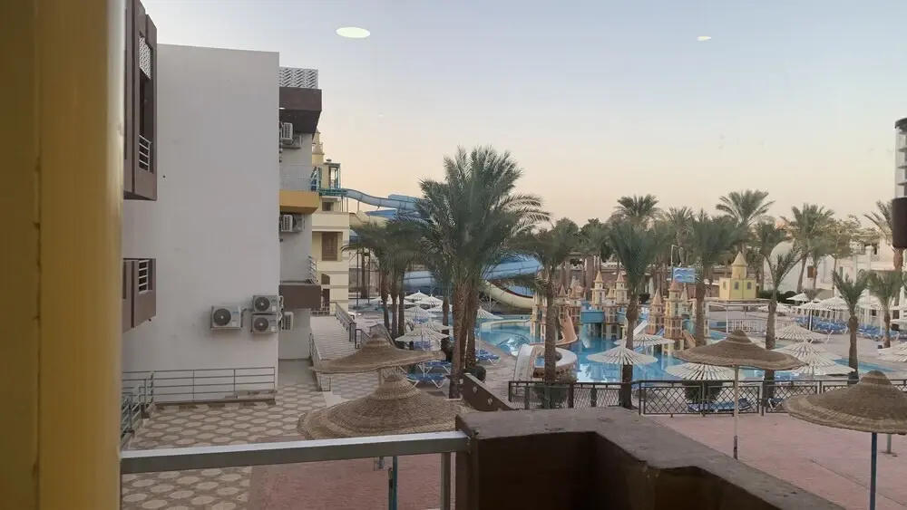 View Aqua Apartments suites