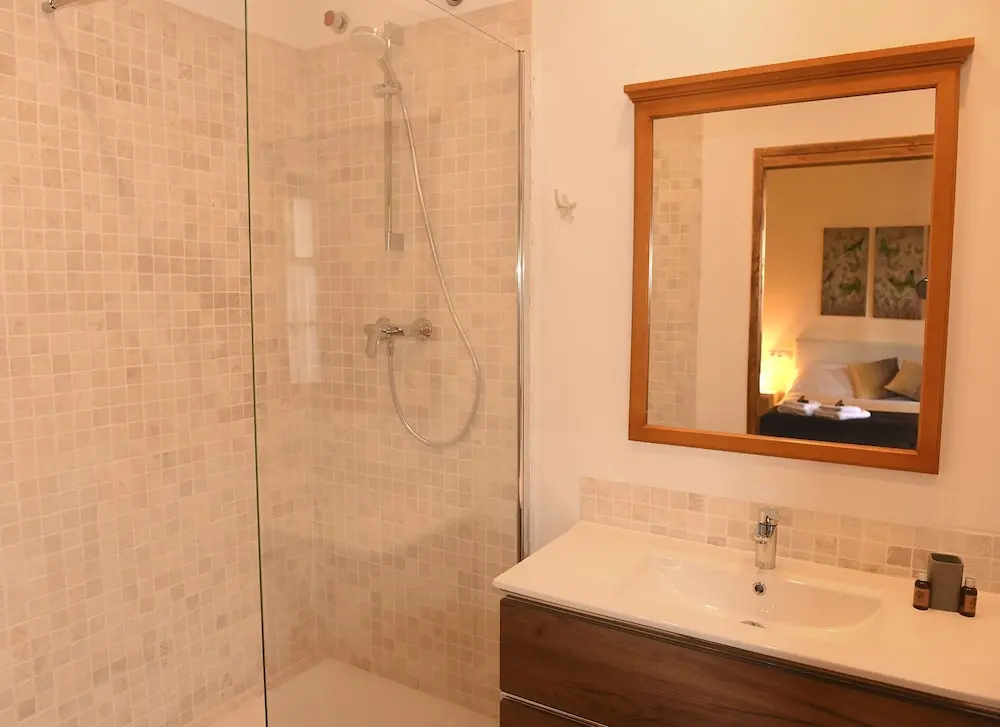 Standard Double room with garden view (full double bed)