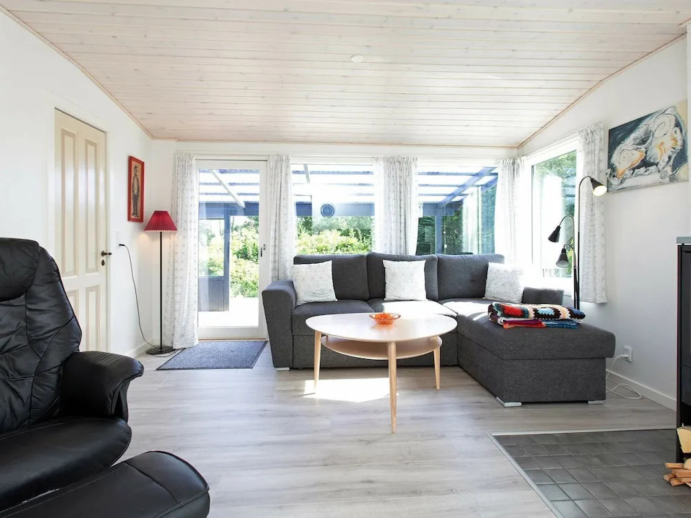 Serene Holiday Home in Kalundborg With Terrace - фото 18