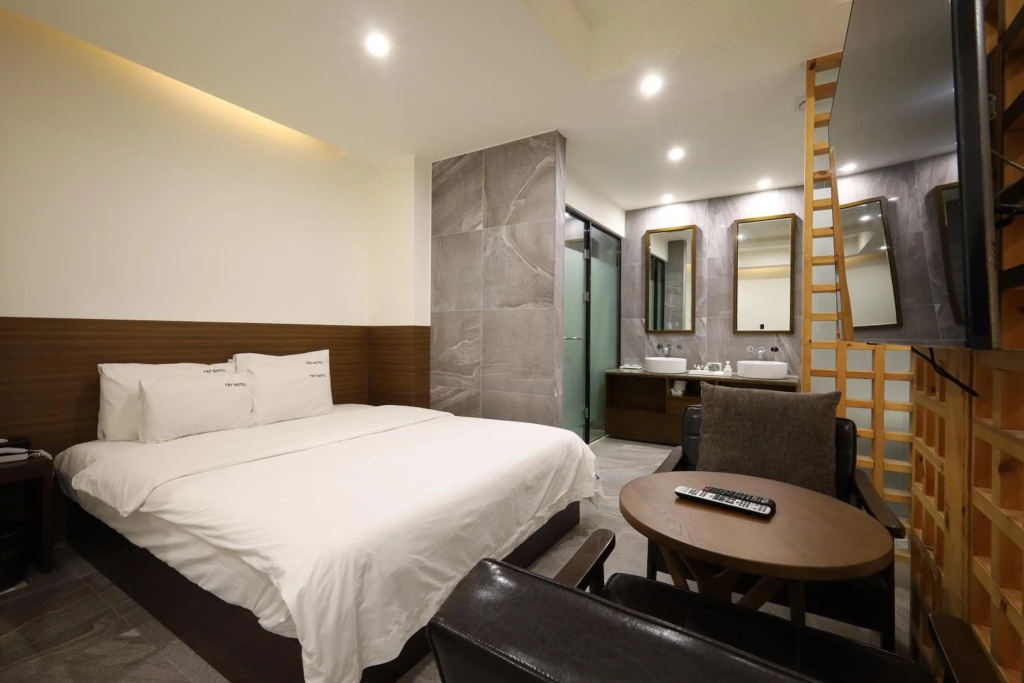 TRT Hotel — 3